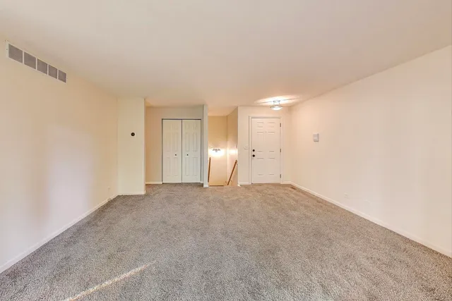 $2,975 | 534 River Front Circle, Unit 604, Naperville, IL 60540