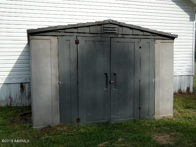 1037 Tillman Road Ridgeland, SC 29936 - Photo 8 of 43 Storage Shed