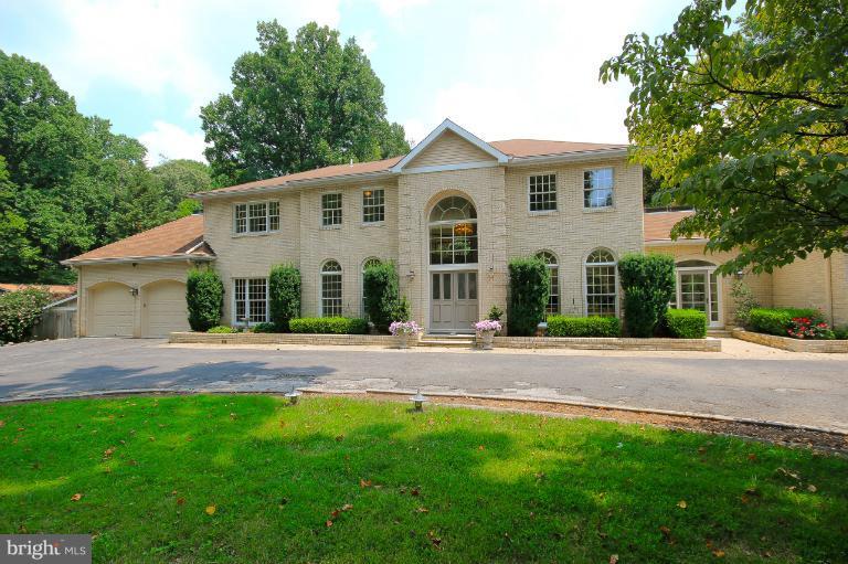 11005 Marcliff Road Rockville, MD 20852 - Photo 29 of 29 Exterior (Front)