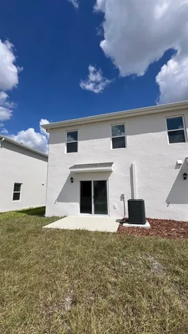 a view of an entrance of the house