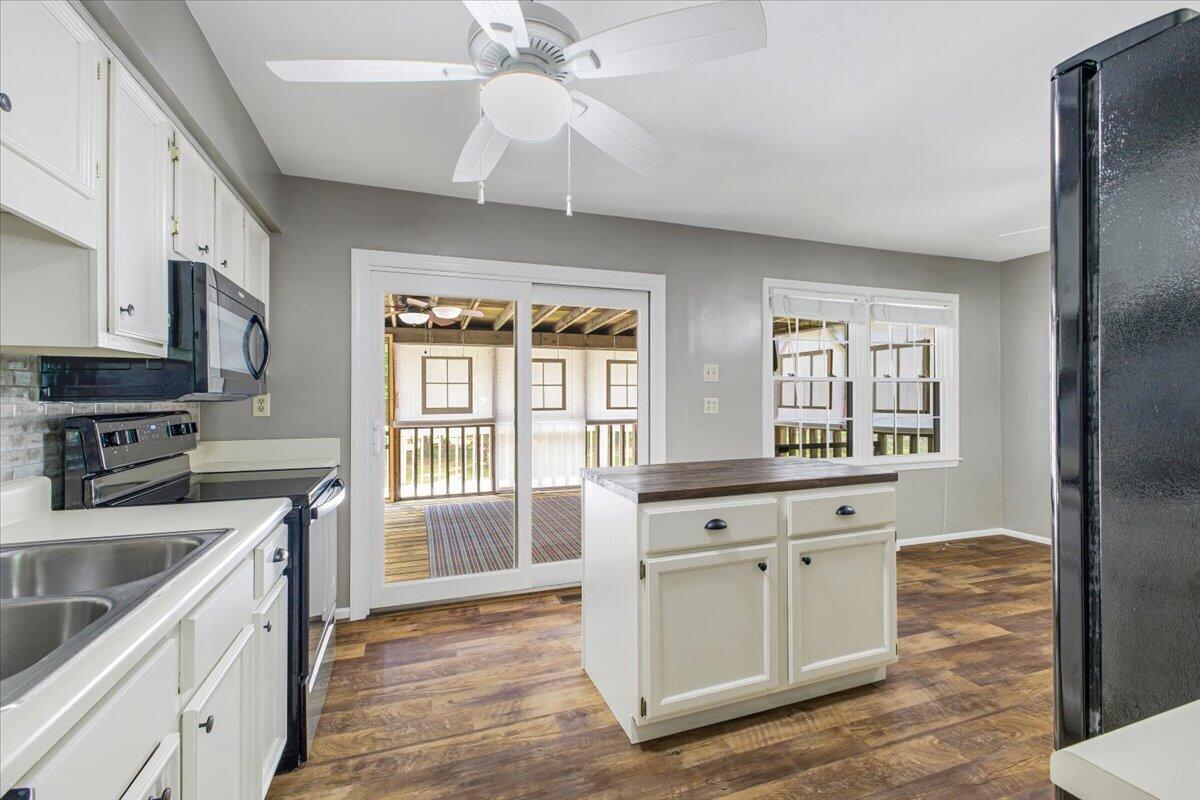 165 Beachmont Drive Blue Ridge, VA 24064 - Photo 14 of 39 17-165 Beachmont Dr-17