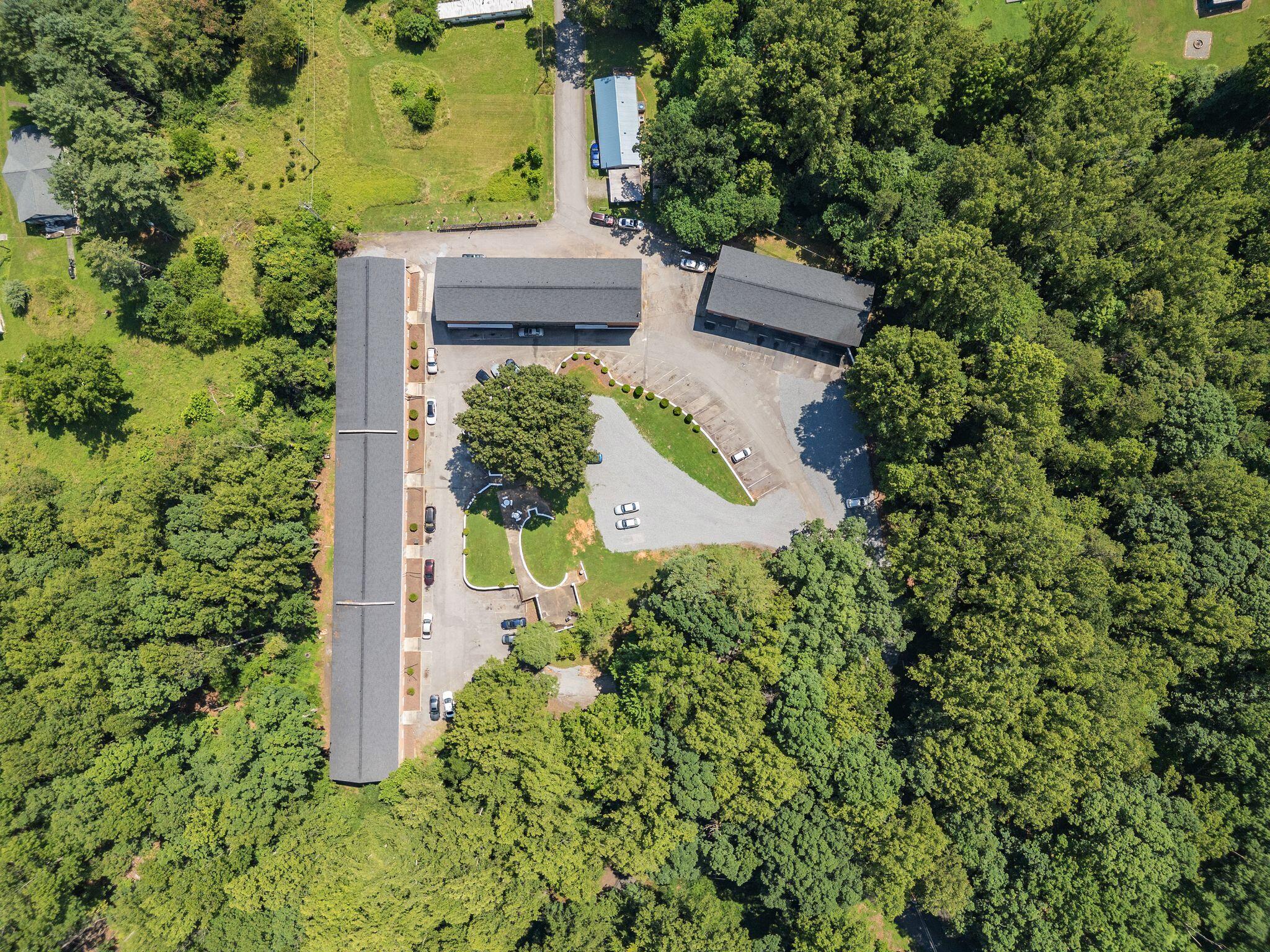 100 Ridgeview Lane Bassett, VA 24055 - Photo 17 of 30 317-Ridgeview Apartments-MFW Media