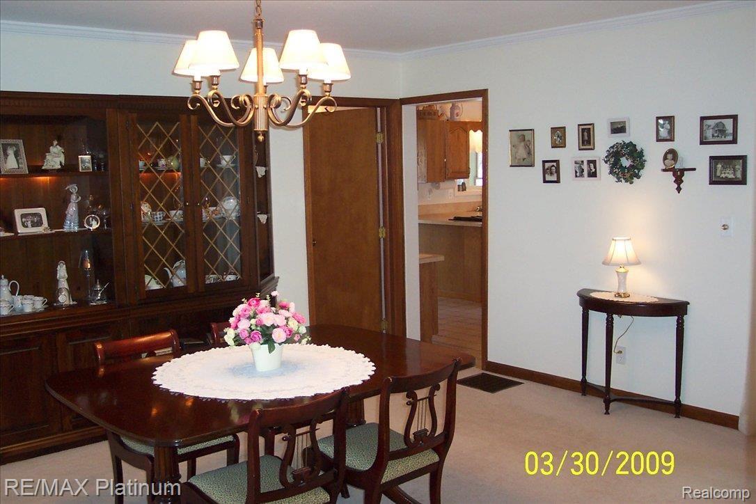 4740 Crooked Lake Road Howell, MI 48843 - Photo 8 of 21 100_2692