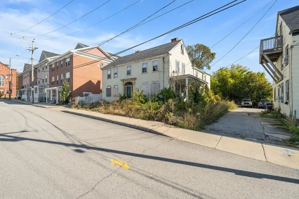 $700,000 | 9-11 Mechanic Street, Dover, NH 03820