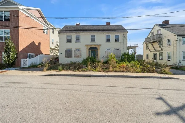 $700,000 | 9-11 Mechanic Street, Dover, NH 03820