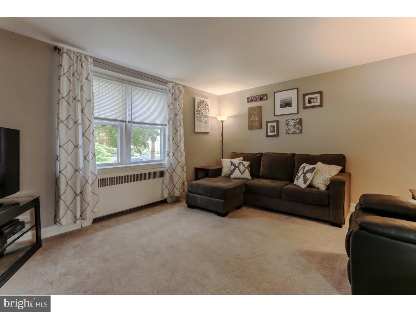 59 Upland Road Havertown, PA 19083 - Photo 4 of 21