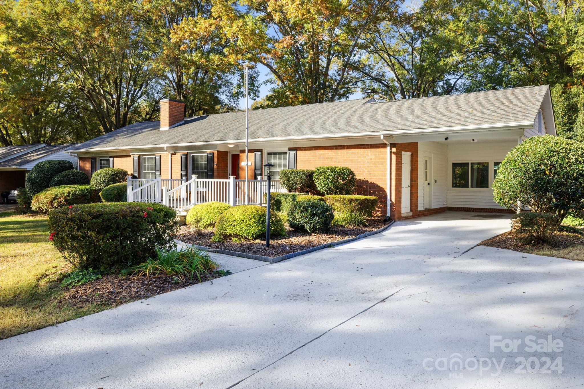 236 South Mccoy Road Salisbury, NC 28144 - Photo 4 of 43