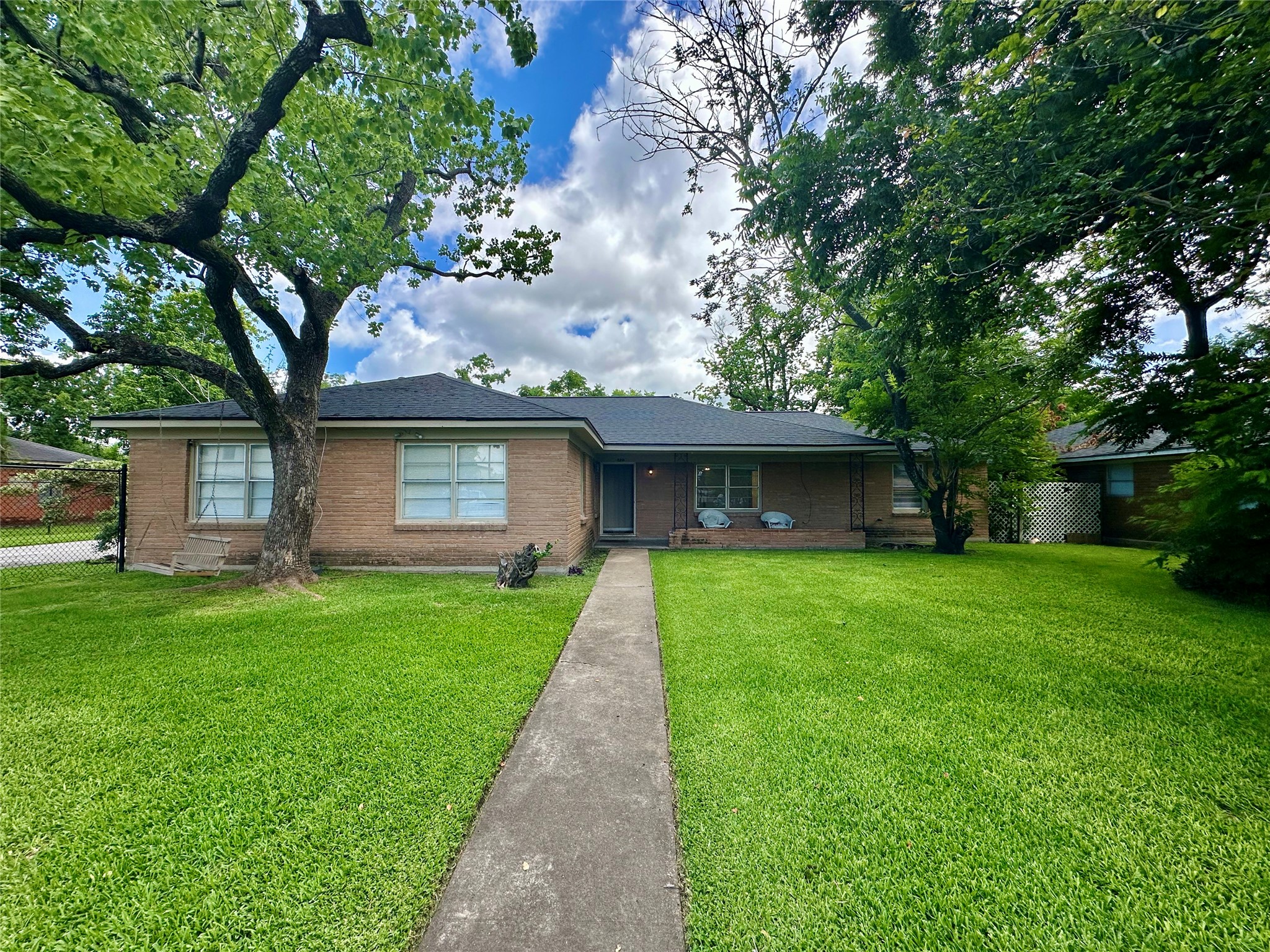 5720 Parwill Street, Unit 1 Houston, TX 77081 - Photo 1 of 17