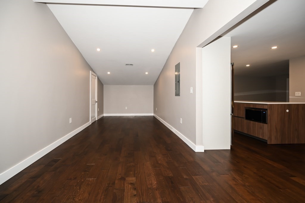 61 Gregory Road Framingham, MA 01701 - Photo 6 of 35