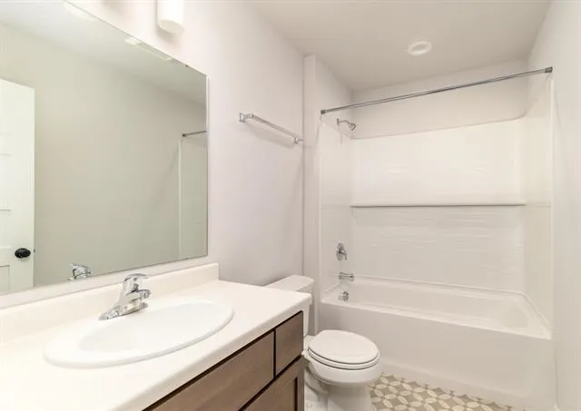 $2,850 | 1674 Happy Trails Road, Verona, WI 53593