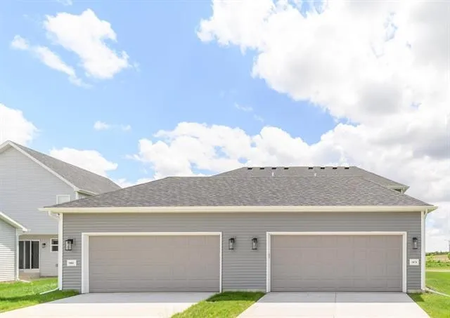 $2,850 | 1674 Happy Trails Road, Verona, WI 53593