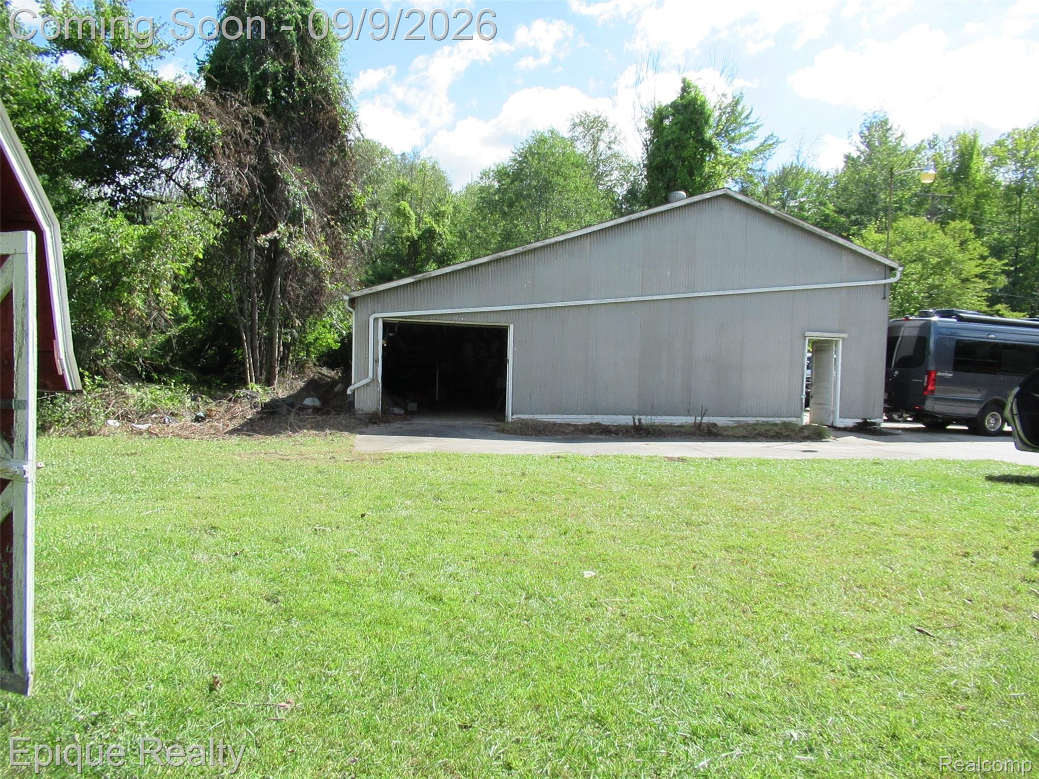 5350 Davis Road St. Clair, MI 48079 - Photo 6 of 21 IMG_1770.JPG