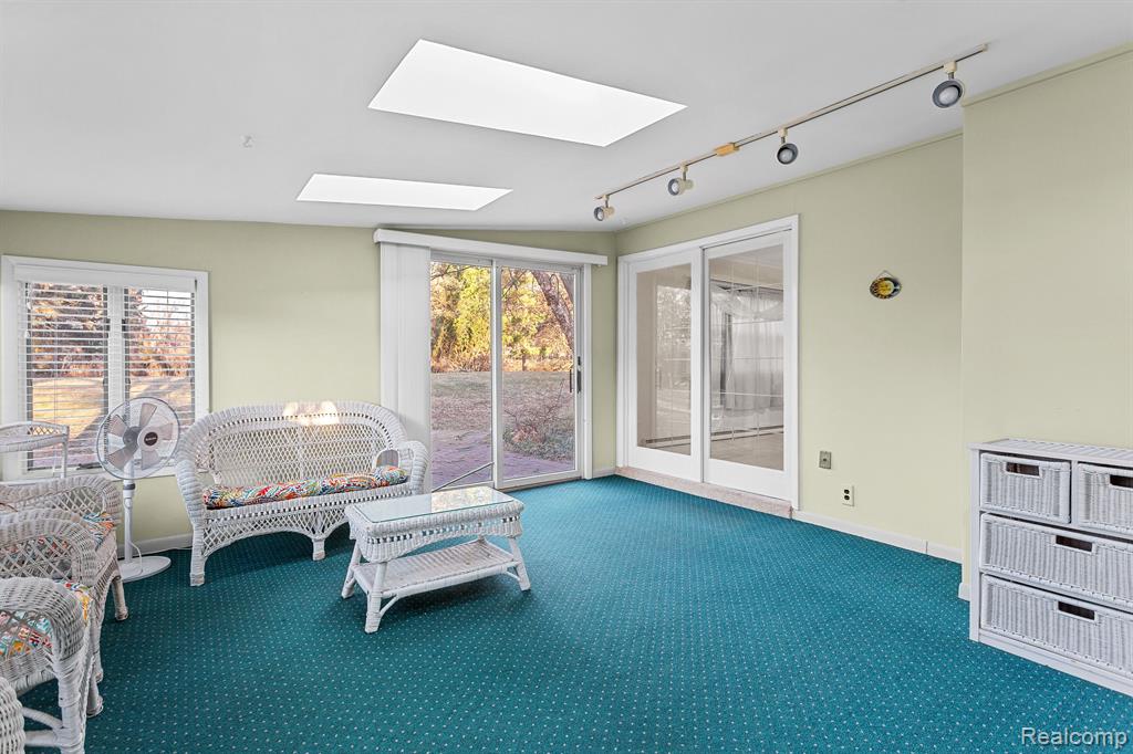 7085 Old Haggerty Road Canton, MI 48187 - Photo 14 of 41 Gallery Image 14