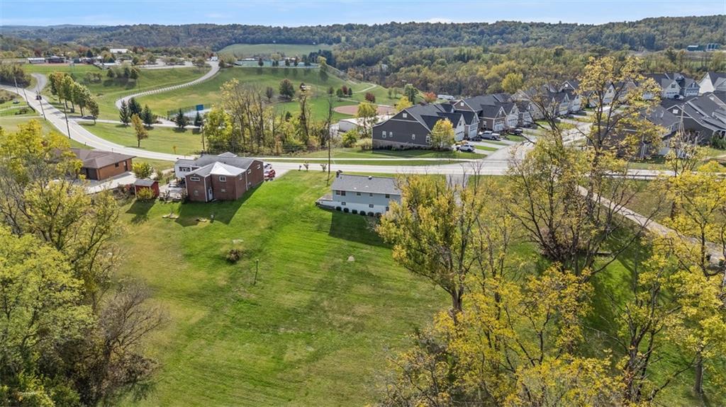 119 Linden Road Canonsburg, PA 15317 - Photo 40 of 41 an aerial view of residential houses with outdoor space and river