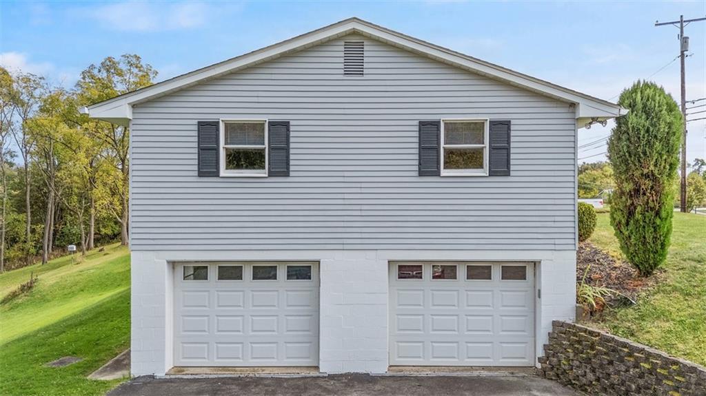 119 Linden Road Canonsburg, PA 15317 - Photo 4 of 41 a front view of a house