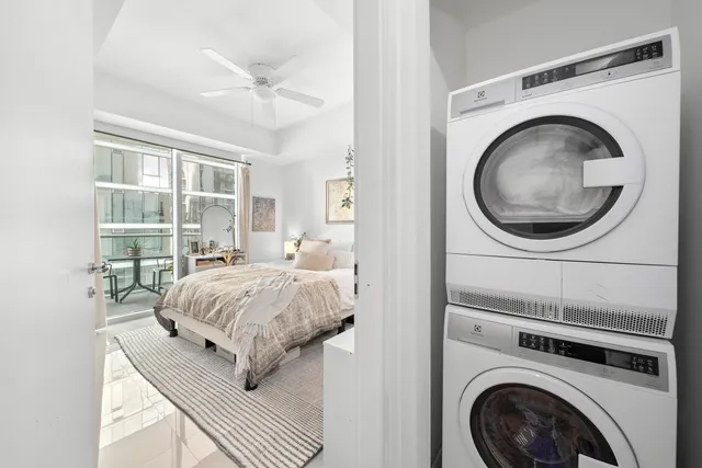 $4,000 | 300 South Biscayne Boulevard, Unit T3604, Miami, FL 33131