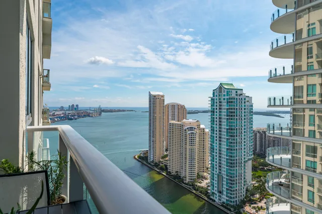 $4,000 | 300 South Biscayne Boulevard, Unit T3604, Miami, FL 33131