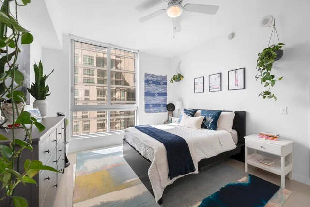 $4,000 | 300 South Biscayne Boulevard, Unit T3604, Miami, FL 33131