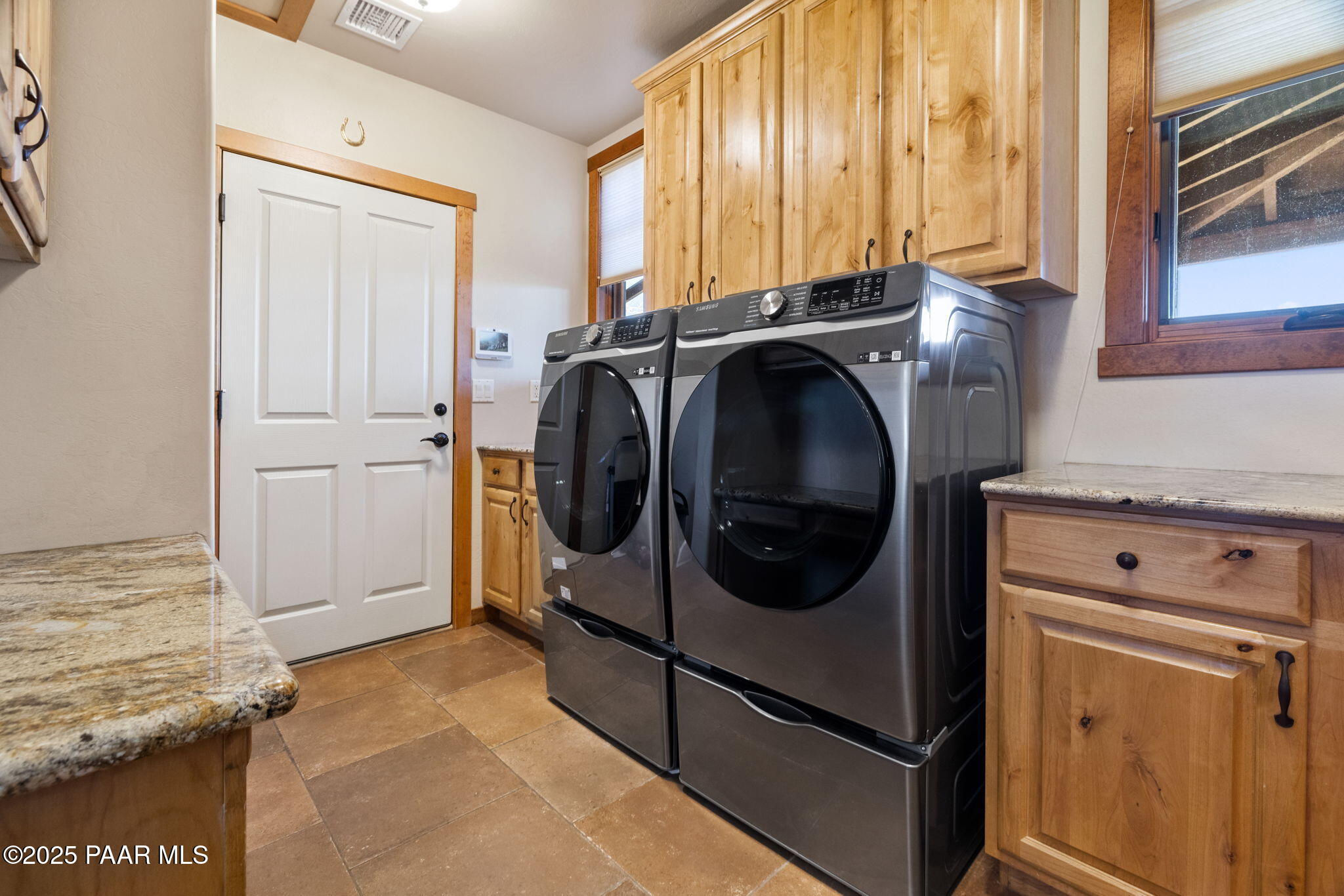 9925 Clear Fork Road Prescott, AZ 86305 - Photo 42 of 74 46-Laundry