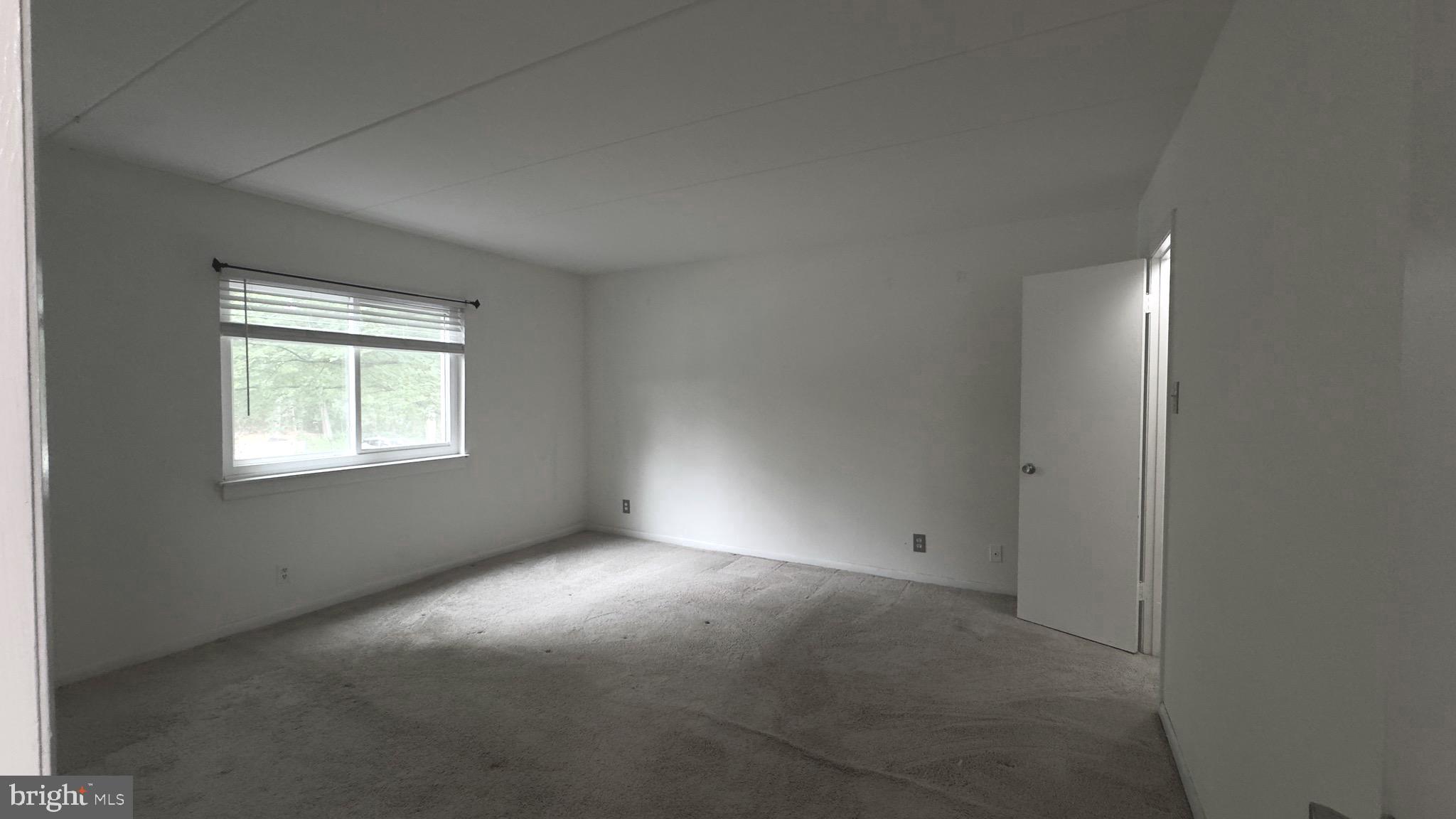 6270 Edsall Road, Unit 301 Alexandria, VA 22312 - Photo 9 of 14