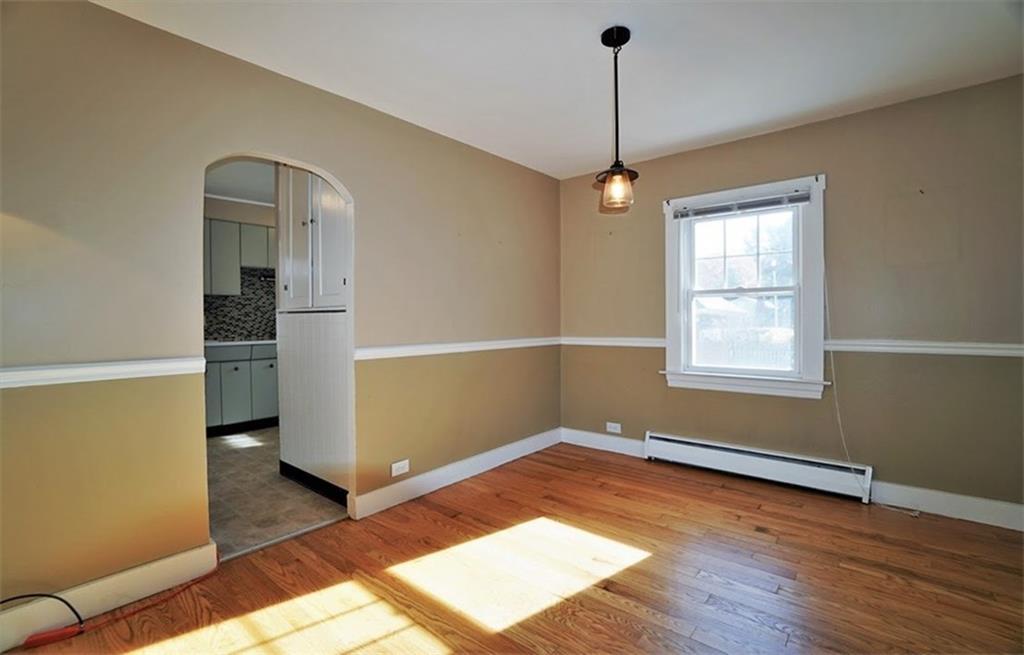 22 Charles Road Cape Elizabeth, ME 04107 - Photo 6 of 19 dining room