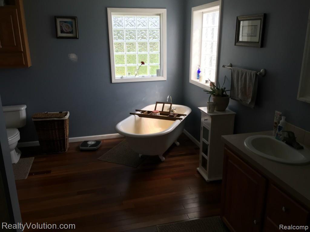 7817 Hough Road Almont, MI 48003 - Photo 8 of 17 IMG_3591.jpg