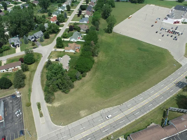 $299,900 | 3264 North Adrian Highway, Adrian, MI 49221