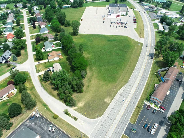 $299,900 | 3264 North Adrian Highway, Adrian, MI 49221