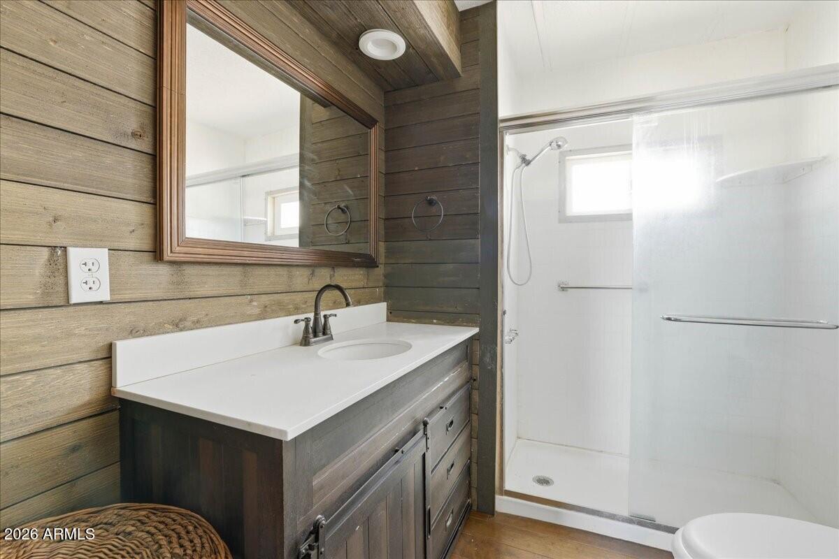 192 North Outback Road Dewey, AZ 86327 - Photo 13 of 25 Bathroom