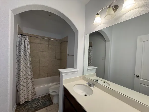 $2,200 | 123 Honey Grove, Buda, TX 78610