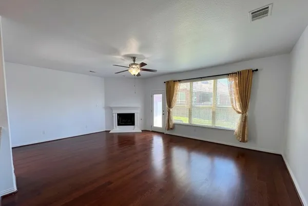 $2,200 | 123 Honey Grove, Buda, TX 78610