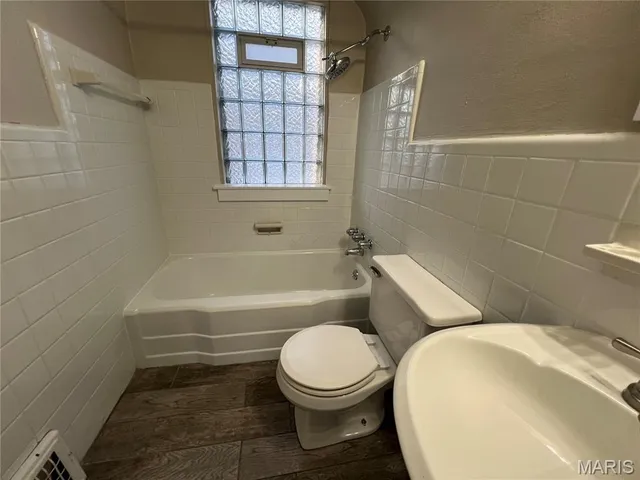 $1,895 | 2521 Cecelia Avenue, Brentwood, MO 63144