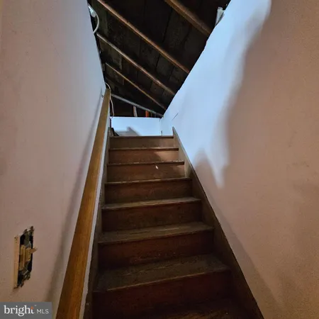 a view of entryway