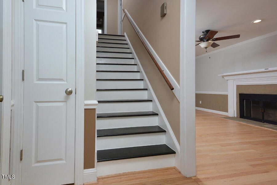 3816 Old Coach Road Raleigh, NC 27616 - Photo 3 of 37 Entryway