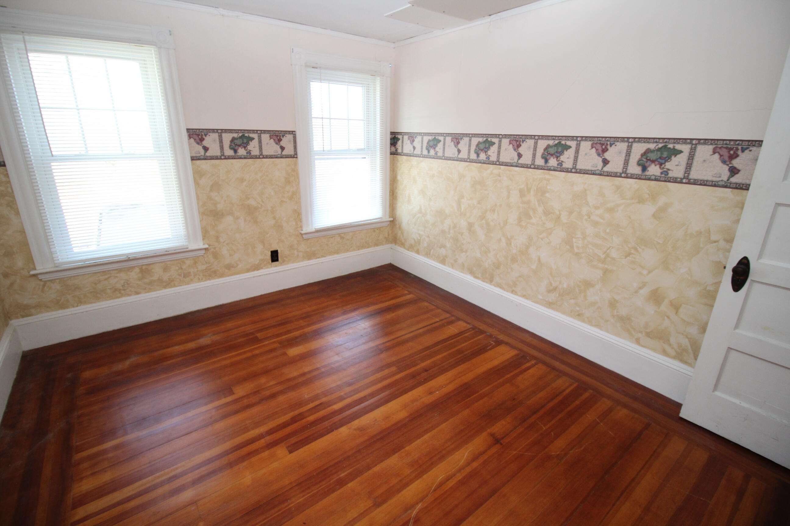 70 Sullivan Street Berwick, ME 03901 - Photo 30 of 64 30. 2nd Fl Bed 4