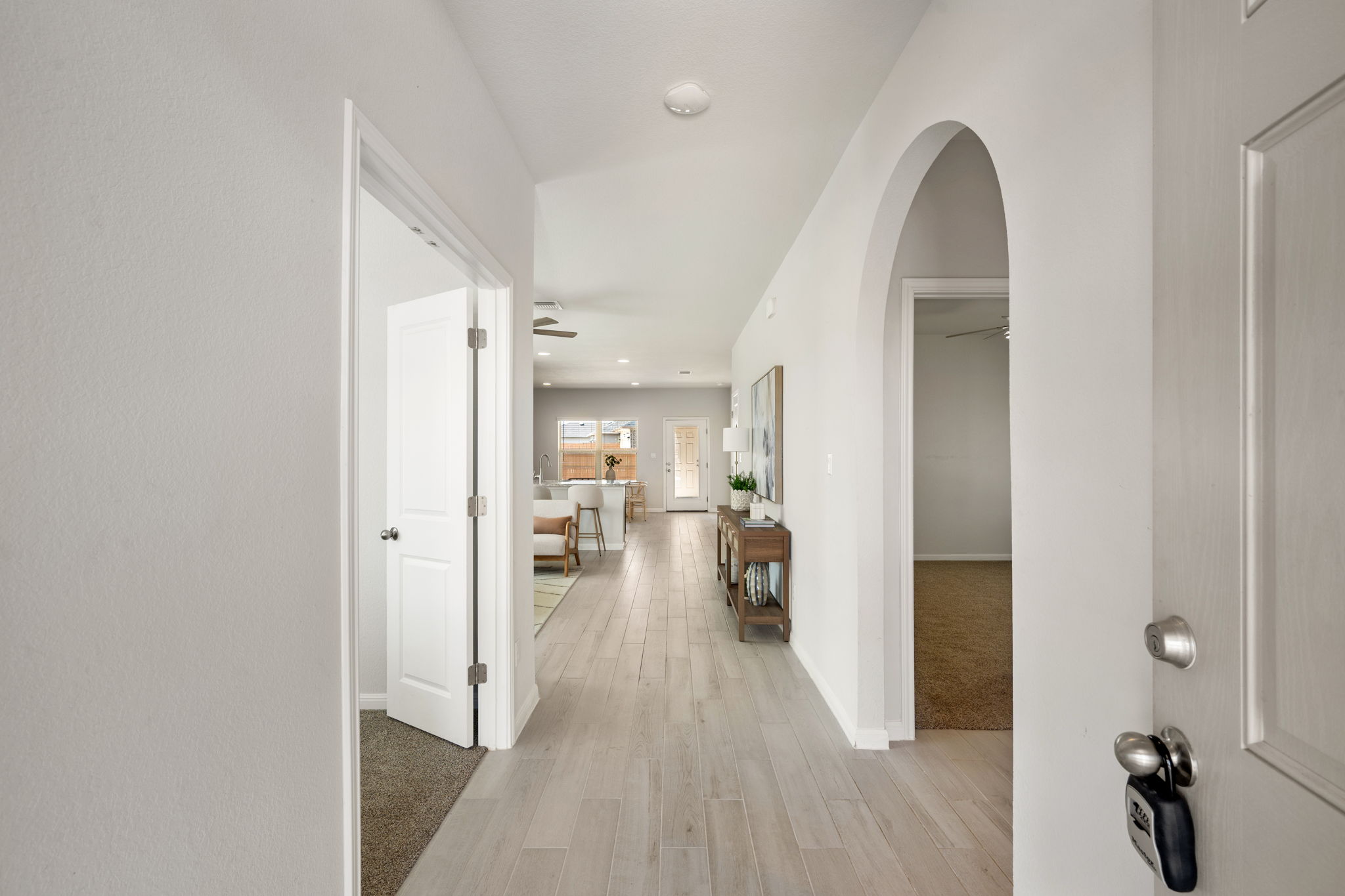 721 Paddock Lane Georgetown, TX 78626 - Photo 6 of 36 Gallery Image 6