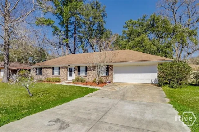 $2,300 | 7308 East Sugar Tree Court, Savannah, GA 31410
