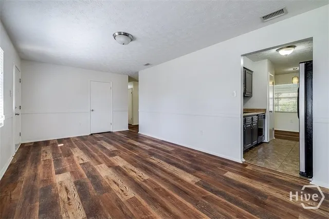 $2,300 | 7308 East Sugar Tree Court, Savannah, GA 31410