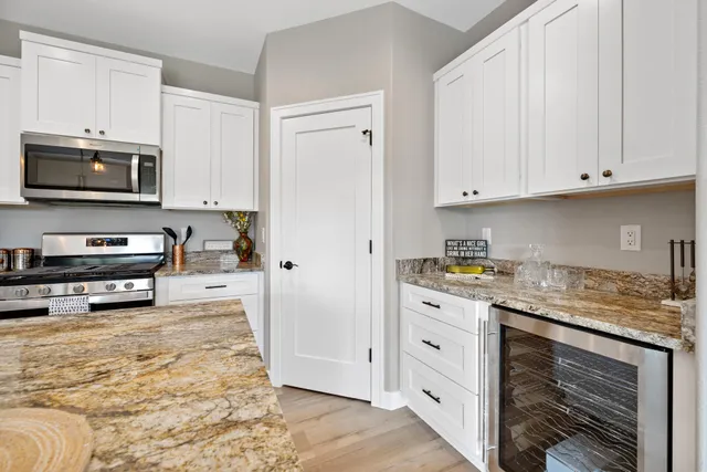 $2,250 | 1844 Woodland Way, Unit 4311, Slinger, WI 53086