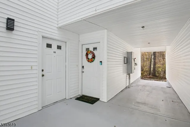 a view of a livingroom with an empty space