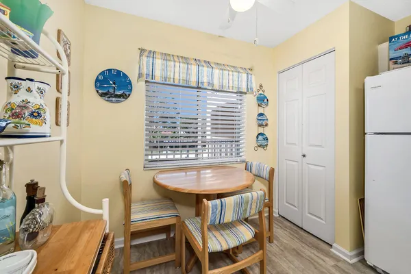 $240,000 | 7025 Dennis Circle, Unit 202, Naples, FL 34104