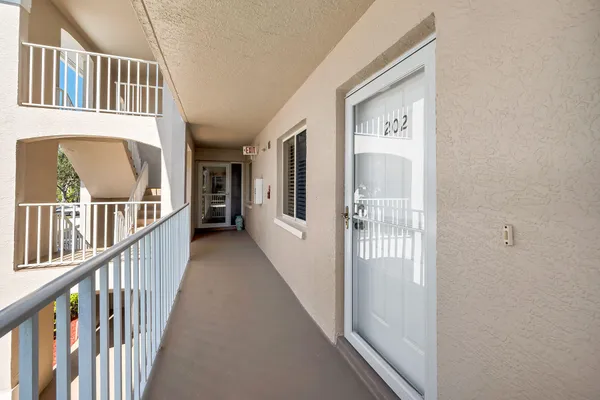 $240,000 | 7025 Dennis Circle, Unit 202, Naples, FL 34104