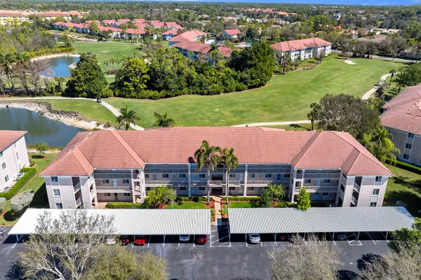 $240,000 | 7025 Dennis Circle, Unit 202, Naples, FL 34104