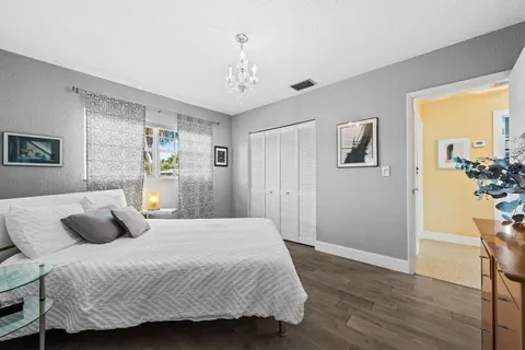 $585,000 | 1175 Grant Street, Hollywood, FL 33019