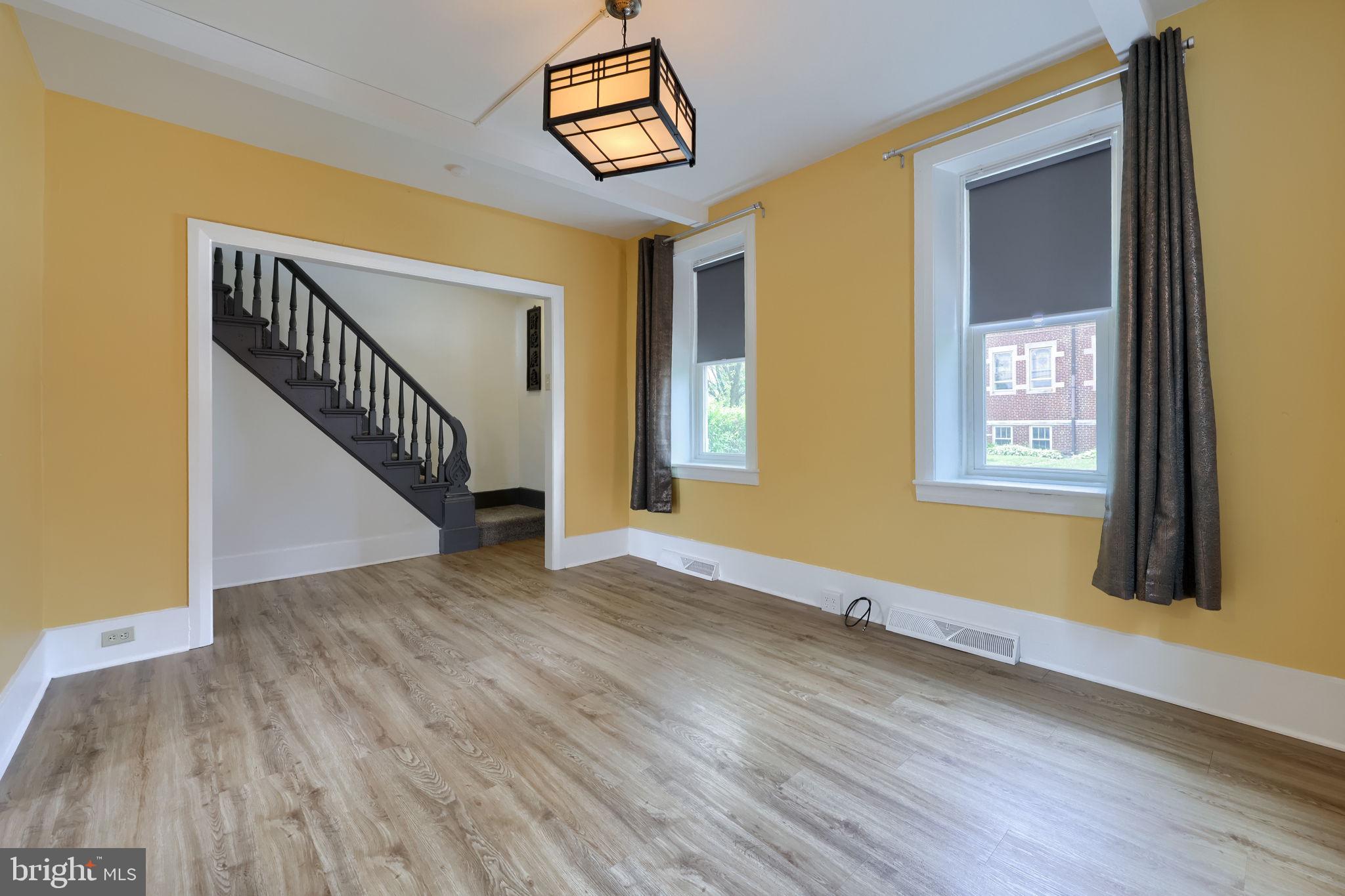 217 North Charles Street Red Lion, PA 17356 - Photo 9 of 37