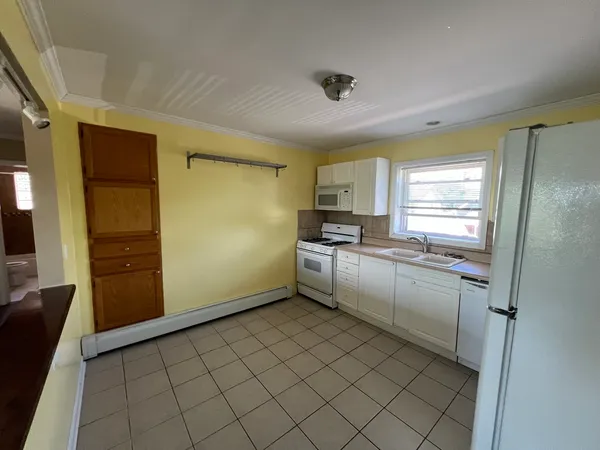 $1,675 | 236 Johnson Street, Unit 2W, Palatine, IL 60067