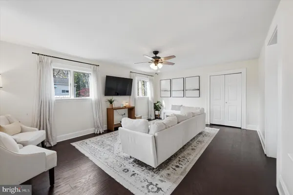 $365,000 | 810 Woodland Avenue, Wilmington, DE 19808