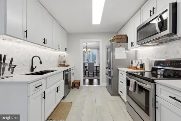 $365,000 | 810 Woodland Avenue, Wilmington, DE 19808