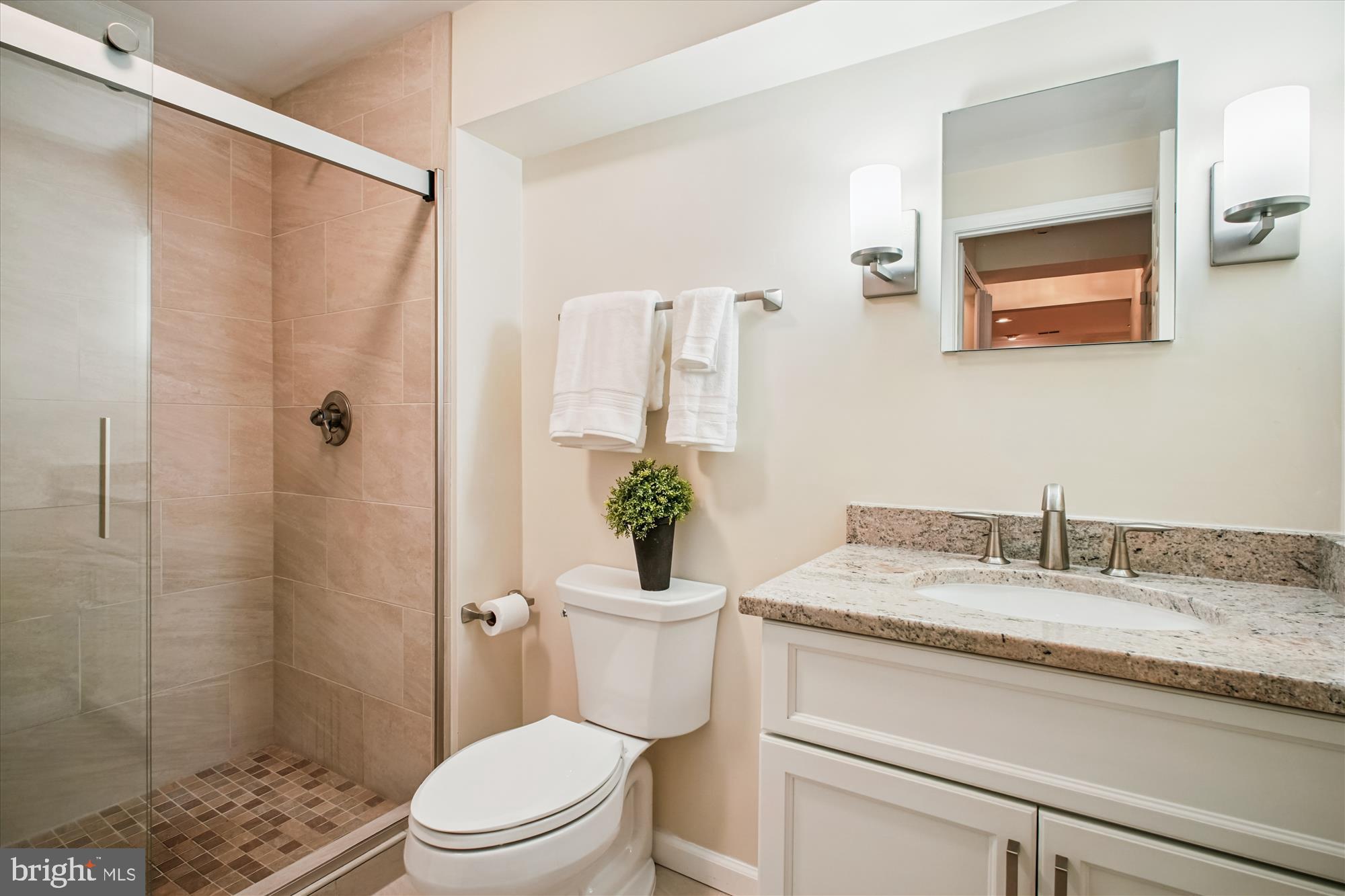 3853 Inverness Road Fairfax, VA 22033 - Photo 32 of 46 Bath