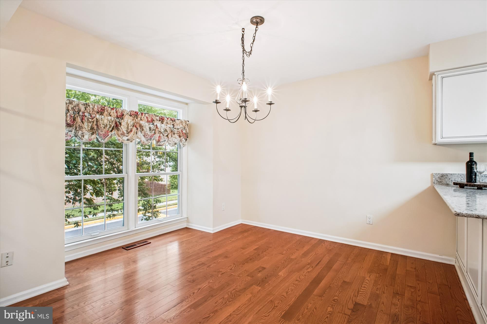3853 Inverness Road Fairfax, VA 22033 - Photo 6 of 46 Gallery Image 6
